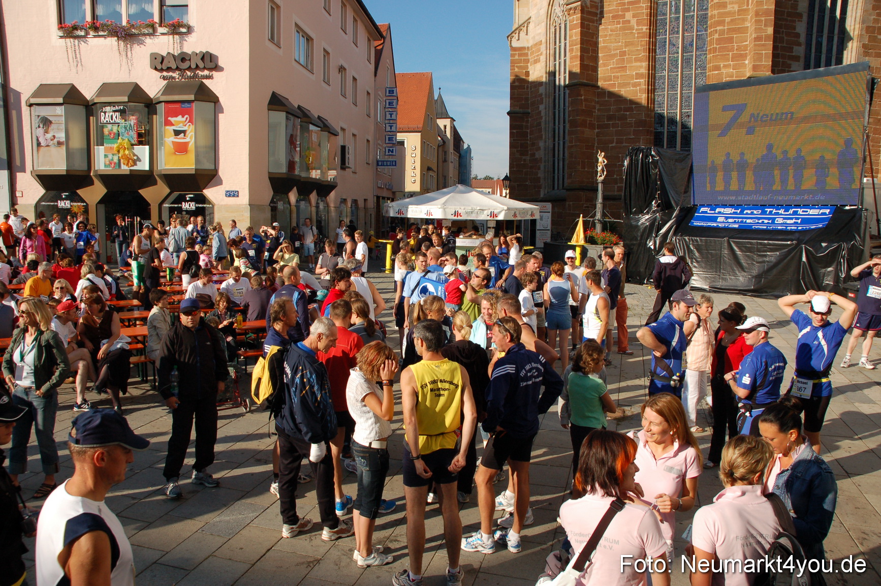 0100 Stadtlauf Neumarkt